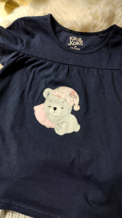 Medvedik na vankúši na tričku